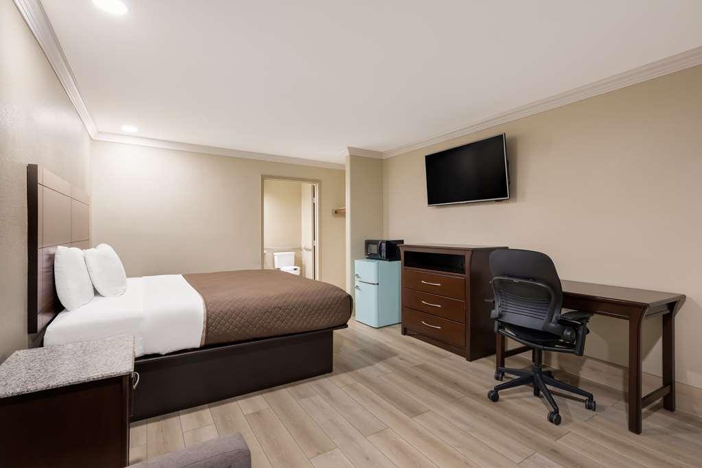Americas Best Value Inn Houston Heights At I-45 Стая снимка