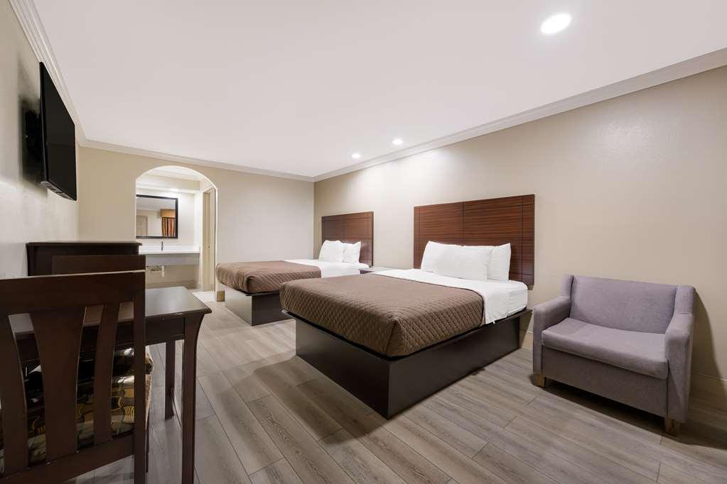 Americas Best Value Inn Houston Heights At I-45 Стая снимка