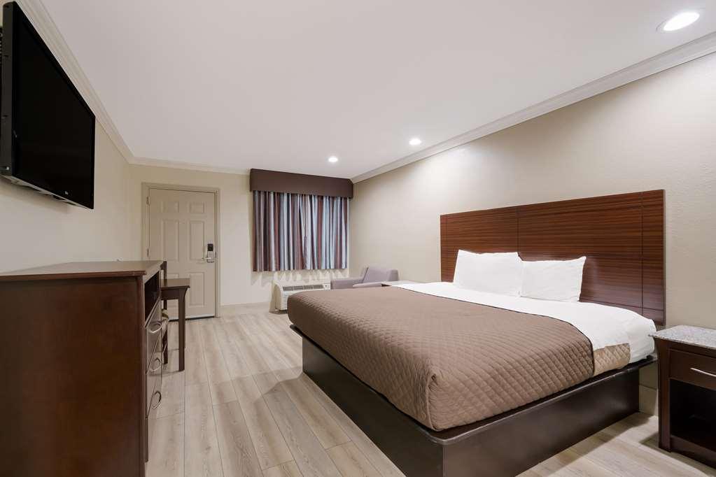 Americas Best Value Inn Houston Heights At I-45 Стая снимка