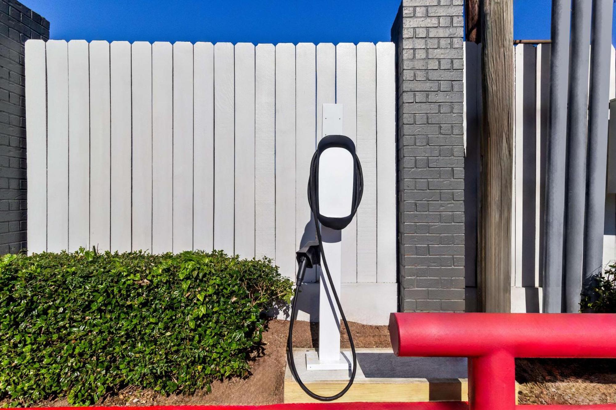 Americas Best Value Inn Houston Heights At I-45 Екстериор снимка